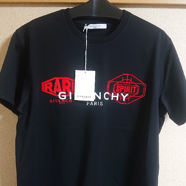 新品 GIVENCHY ロゴ Tシャツ カットソー Sサイズ ジバンシィ