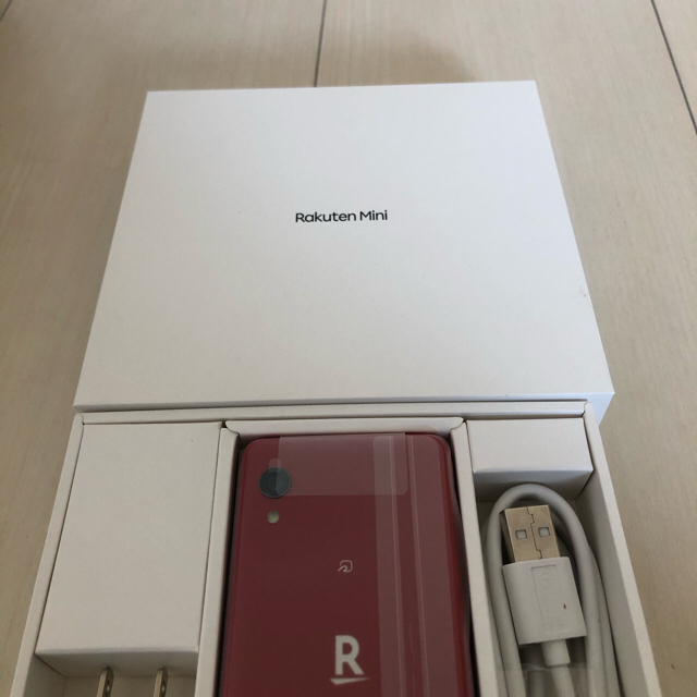 Rakuten mini☆美品☆ 付属品全て揃っています。