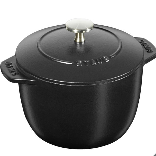 STAUB(ストウブ)の限定サイズ　Staub ライスポット 20cm ブラック インテリア/住まい/日用品のキッチン/食器(鍋/フライパン)の商品写真