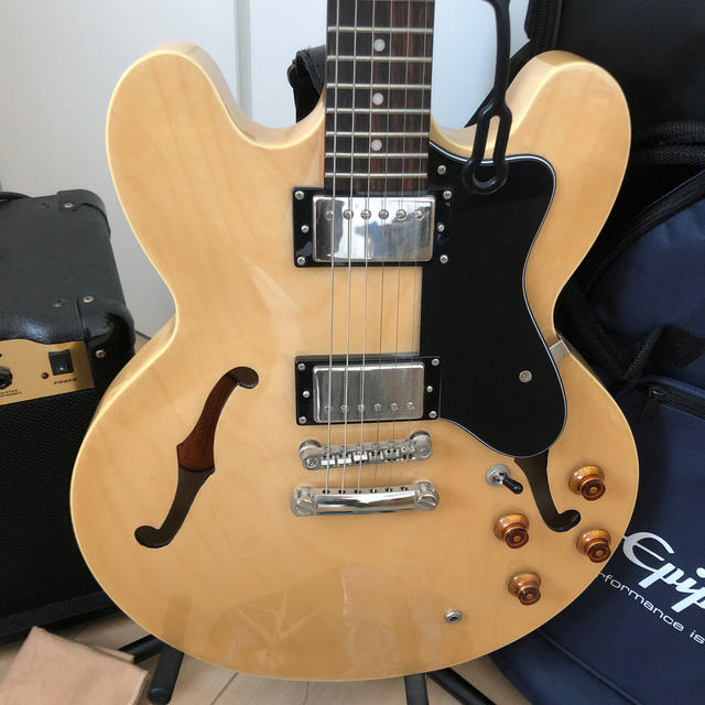 Epiphone Dot NTセミアコ　エレキギター　Marshallアンプ付き