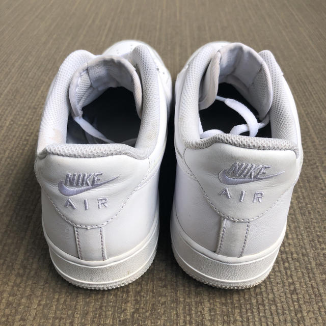 NIKE(ナイキ)の【28.5cm】NIKE AIR FORCE1 エアフォース1 ホワイト　白　 メンズの靴/シューズ(スニーカー)の商品写真