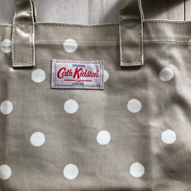 Cath Kidston(キャスキッドソン)のCath Kidston  キャスキッドソン  ビニールトートバッグ レディースのバッグ(トートバッグ)の商品写真