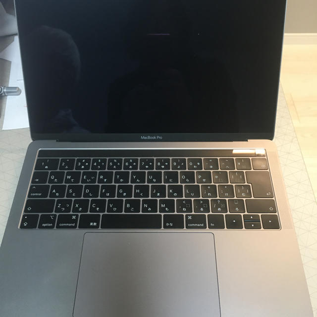 MacBook Pro 13inch 128GB 2019 ケース付き