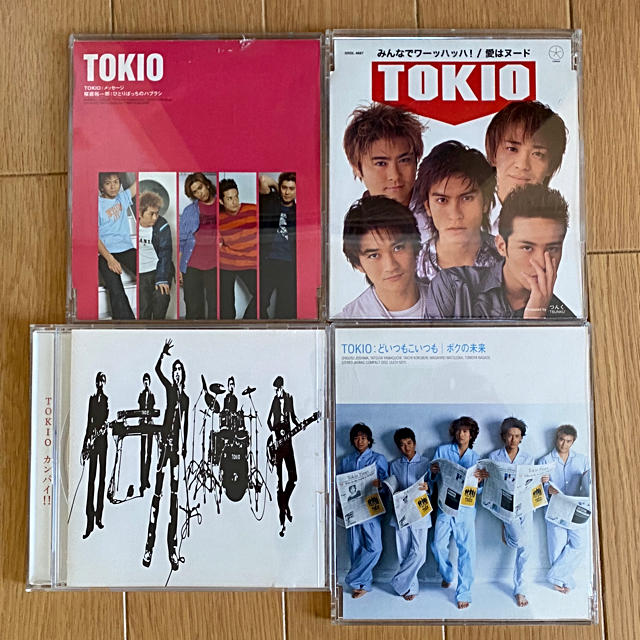 TOKIO(トキオ)の✳︎TOKIO シングル4枚セット✳︎ エンタメ/ホビーのタレントグッズ(アイドルグッズ)の商品写真