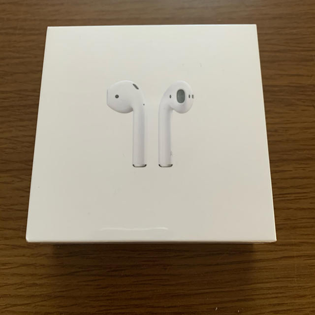 新品未開封！Apple Airpods With Charging Case