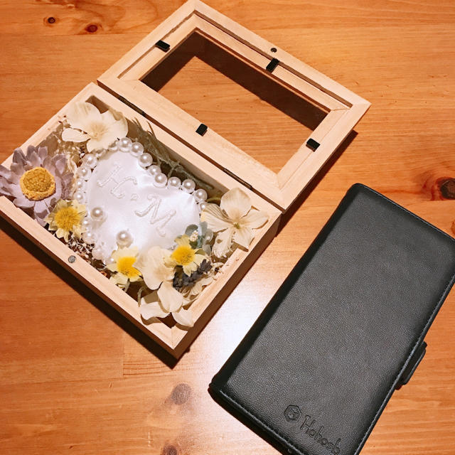 【週末限定割】リングピロー　白　花 ハンドメイドのウェディング(リングピロー)の商品写真