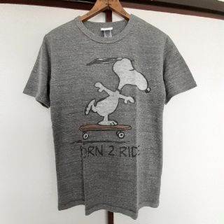 ビームス(BEAMS)のBEAMS　スヌーピー　Tシャツ　グレー(Tシャツ(半袖/袖なし))