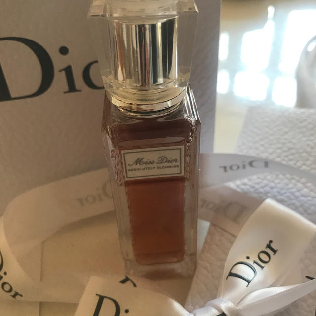 Christian Dior(クリスチャンディオール)のディオール　香水（りんご様専用） コスメ/美容の香水(香水(女性用))の商品写真