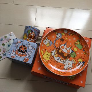 ミスド　ポケモン　プレート3枚とマグカップ1個(食器)