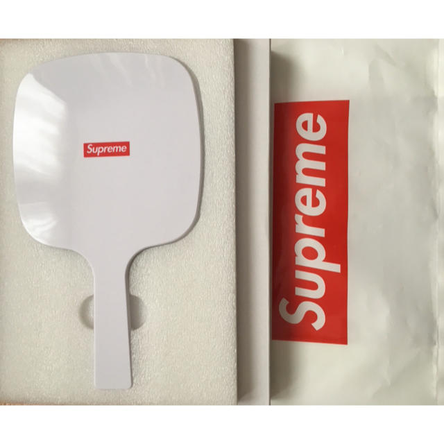 Supreme(シュプリーム)のsupreme ハンドミラー レディースのファッション小物(ミラー)の商品写真