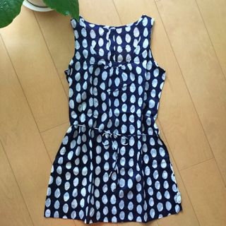 ★未着用★【パラスパレス】ノースリーブチュニック 後ろ開き(チュニック)