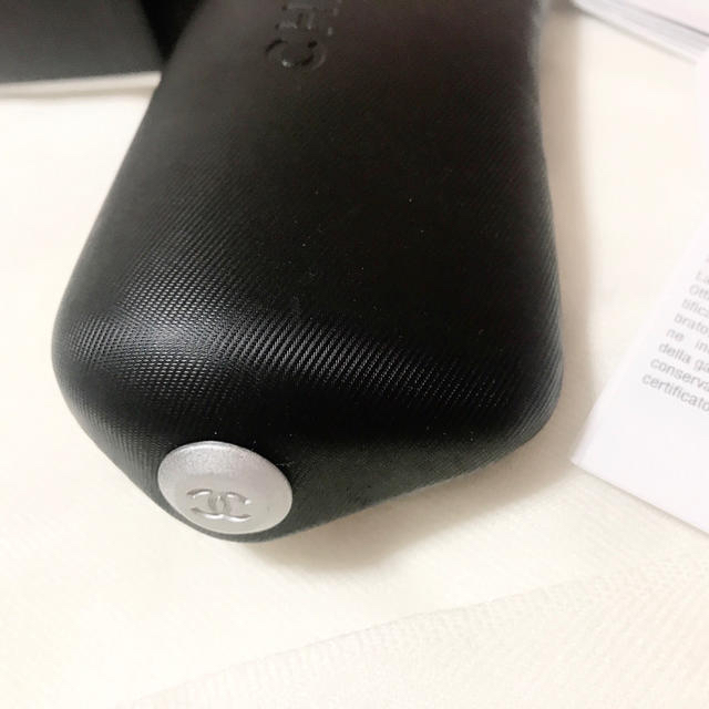 CHANEL 完売御礼!
完売御礼 CHANELメガネ拭き付き メガネケース 新品未使用 期間限定
レディース
完売御礼 CHANELメガネ拭き付き メガネケース 新品未使用 期間限定
ファッション小物
CHANELメガネ拭き付き★メガネケースの通販 by りえ値下げ交渉ᵒᵏ|シャネルならラクマ - 期間限定