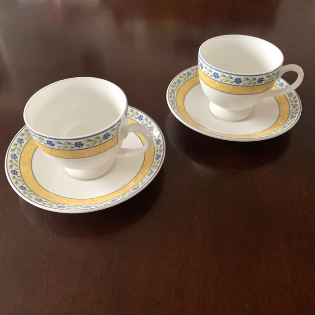 WEDGWOOD(ウェッジウッド)のウェッジウッド　ミストラル　C/Sペア✨美品 インテリア/住まい/日用品のキッチン/食器(食器)の商品写真