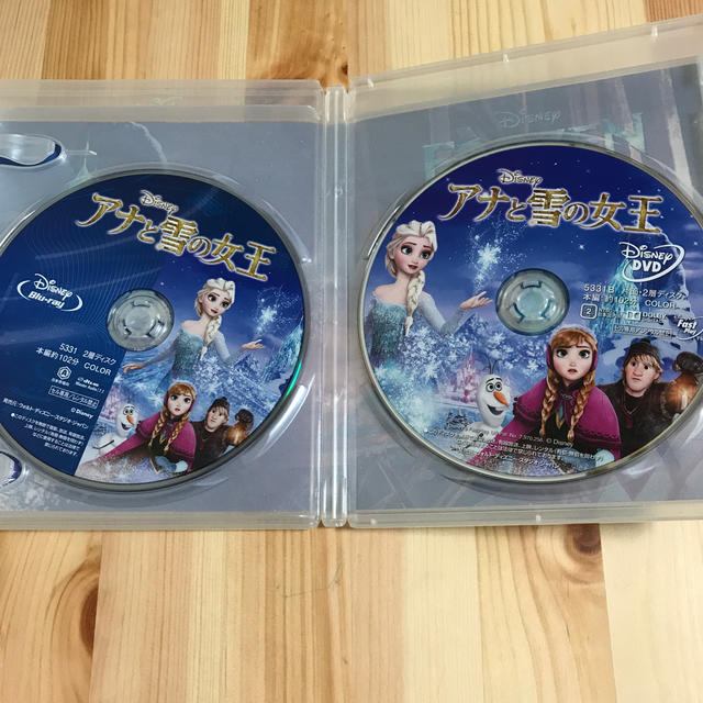 アナと雪の女王(アナトユキノジョオウ)の『アナと雪の女王』DVD &Blu-lay エンタメ/ホビーのDVD/ブルーレイ(キッズ/ファミリー)の商品写真