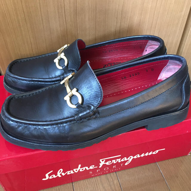 Salvatore Ferragamo(サルヴァトーレフェラガモ)のフェラガモ　レディース  ローファー　24〜24.5㎝ レディースの靴/シューズ(ローファー/革靴)の商品写真