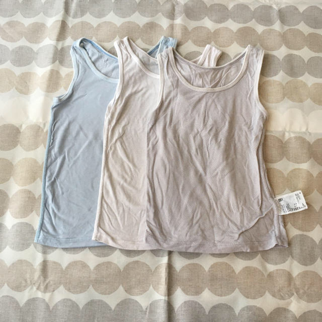 UNIQLO(ユニクロ)の6枚セット　ユニクロ　シャツ　メッシュ　80 90 肌着　ロンパース キッズ/ベビー/マタニティのベビー服(~85cm)(肌着/下着)の商品写真