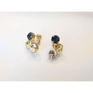 スワロフスキー(SWAROVSKI)のキラキラ☆イヤリング（スワロ）(イヤリング)