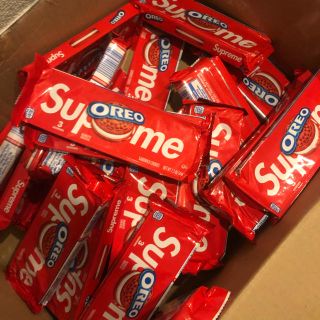 シュプリーム(Supreme)のSupreme®/OREO Cookies (Pack of 3)(ダイエット食品)