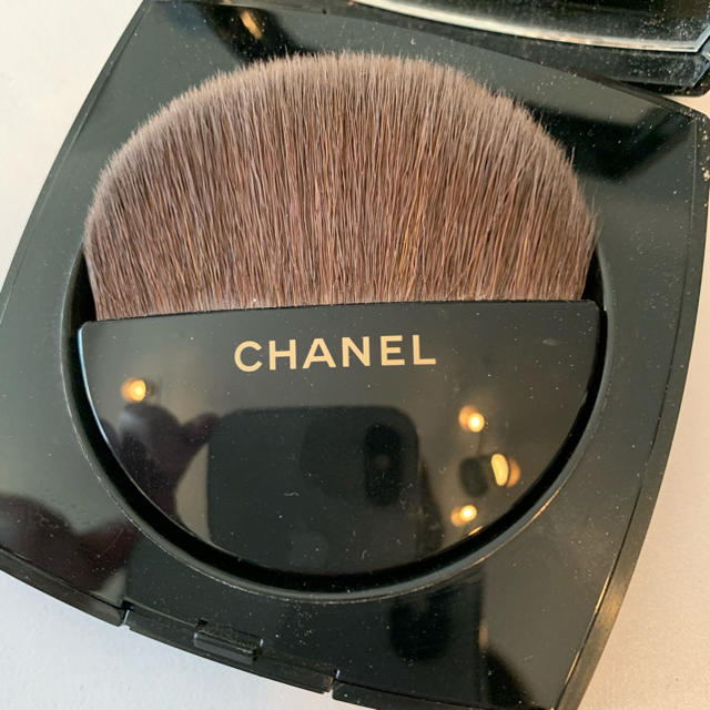 CHANEL(シャネル)のCHANEL フェイスパウダー コスメ/美容のベースメイク/化粧品(フェイスパウダー)の商品写真