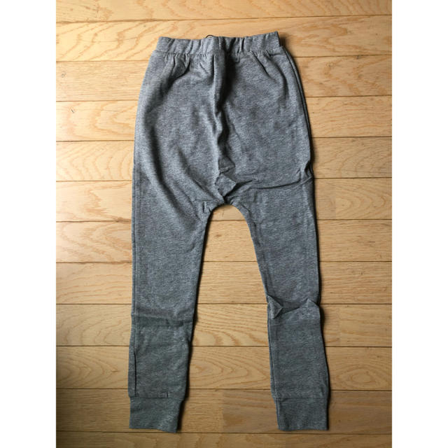 こどもビームス(コドモビームス)のはな様専用POPUPSHOP. baggy leggings 5-6y キッズ/ベビー/マタニティのキッズ服男の子用(90cm~)(パンツ/スパッツ)の商品写真