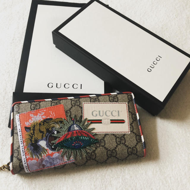 Gucci - 財布