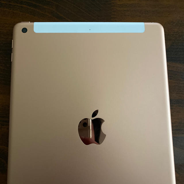 iPad 6th 32GB セルラーモデル　ペンシル付き 1