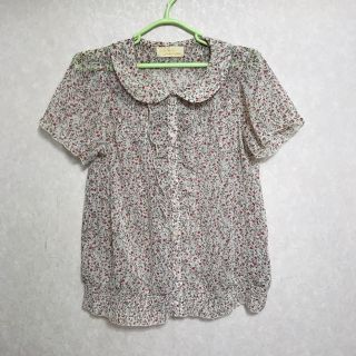 ダブルクローゼット(w closet)のw closet 花柄ブラウス (シャツ/ブラウス(半袖/袖なし))