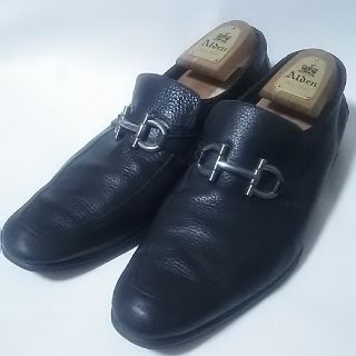 サルヴァトーレフェラガモ(Salvatore Ferragamo)の王道!フェラガモ高級牛革レザーモカシンローファー人気オールドモデル!黒(ドレス/ビジネス)