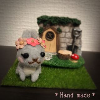 羊毛フェルト うさぎ グレーうさぎマスコット❤︎花冠❤︎(ぬいぐるみ)