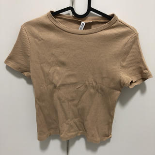 エイチアンドエム(H&M)のクロップドTシャツ ベージュ(Tシャツ(半袖/袖なし))