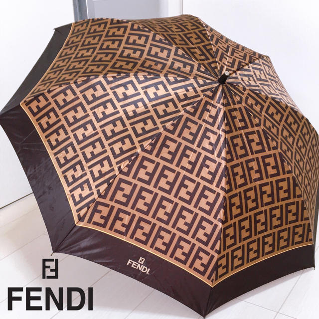 早い者勝ちでお願いします【FENDI】総柄　折り畳み傘 / 二段折