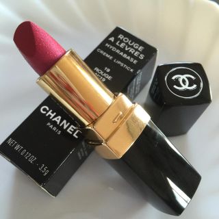 シャネル(CHANEL)の【新品】シャネル リップ 口紅 (口紅)