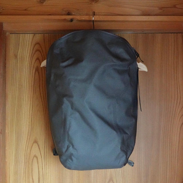 ARC'TERYX(アークテリクス)のarc'teryx veilance Nomin Pack ash メンズのバッグ(バッグパック/リュック)の商品写真