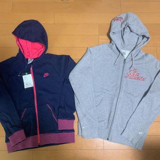 ナイキ(NIKE)の【NIKE】ナイキ女児パーカー150-160新品&中古2点セット/紺色，灰色(ジャケット/上着)