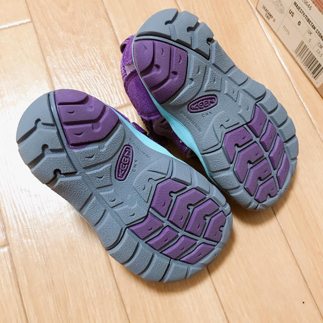 KEEN(キーン)のサンダル 13.5センチ  キッズ/ベビー/マタニティのベビー靴/シューズ(~14cm)(サンダル)の商品写真