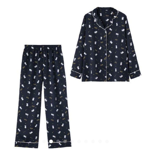 GU(ジーユー)のGU パジャマ ネイビー 長袖 サテン ネコ 新品 XLサイズ レディースのルームウェア/パジャマ(パジャマ)の商品写真