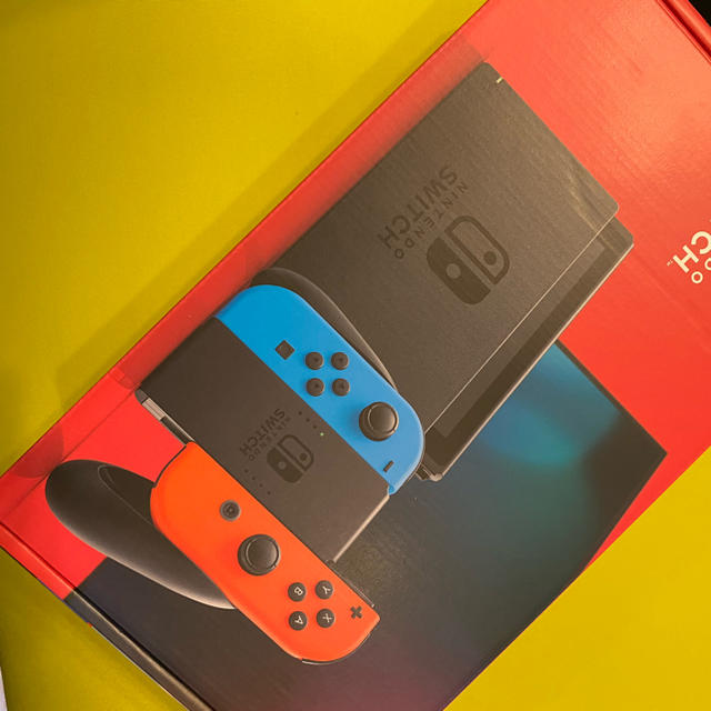 任天堂スイッチ　switch 本体　ネオン