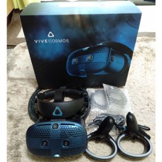 ハリウッドトレーディングカンパニー(HTC)の美品　HTC VIVE Cosmos　 ヘッドセットVR(PC周辺機器)