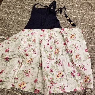 ローラアシュレイ(LAURA ASHLEY)のLAURA ASHLEY　ローラアシュレイ　エプロン　花柄(収納/キッチン雑貨)