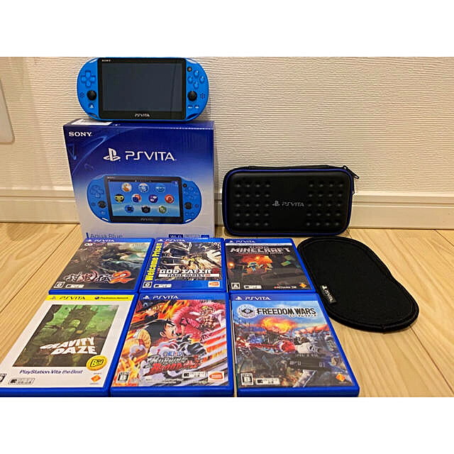 美品 PlayStation Vita ＋ソフト６本＋ケース２個 - 携帯用ゲーム機本体