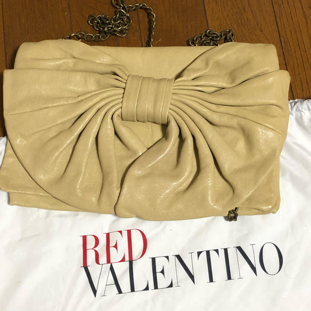 RED VALENTINO(レッドヴァレンティノ)のRED VALENTINO♡レッドヴァレンチノリボンバッグ レディースのバッグ(クラッチバッグ)の商品写真