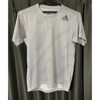 アディダス(adidas)のアディダス  Tシャツ(Tシャツ/カットソー(半袖/袖なし))