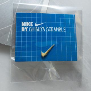 ナイキ(NIKE)のナイキ 片耳ピアス ゴールド(ピアス(片耳用))