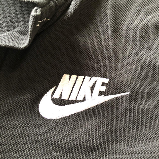 NIKE(ナイキ)の最終‼️ナイキ　ポロシャツ ブラック レディースのトップス(シャツ/ブラウス(長袖/七分))の商品写真