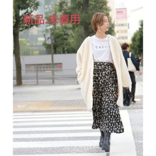 ザラ(ZARA)の【専用】coca 花柄　ロングプリーツスカート(ロングスカート)