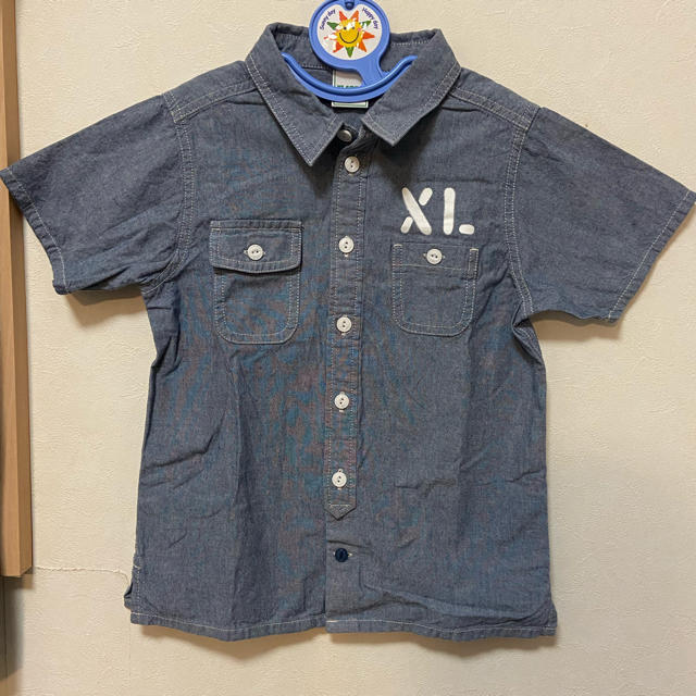 XLARGE(エクストララージ)のXLARGE デニム シャツ 120cm キッズ/ベビー/マタニティのキッズ服男の子用(90cm~)(Tシャツ/カットソー)の商品写真