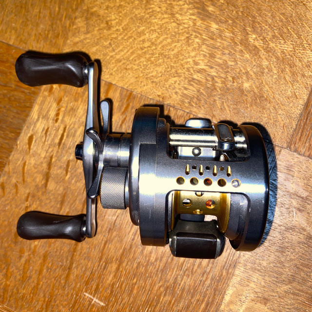 SHIMANO カルカッタコンクエスト201DC 左ハンドル