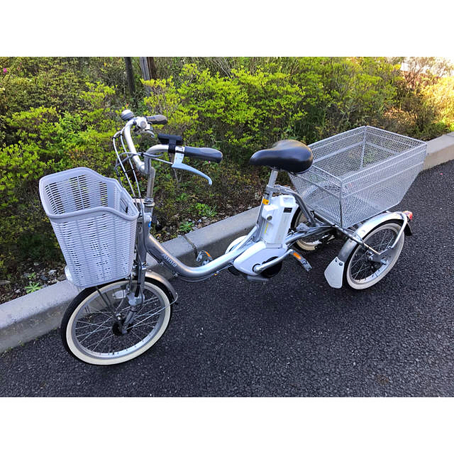 値引きしました!ブリジストンアシスタワゴン三輪車 - 自転車本体