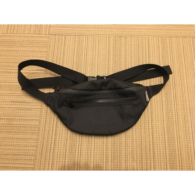 GU(ジーユー)のGU ウエストポーチ メンズのバッグ(ウエストポーチ)の商品写真