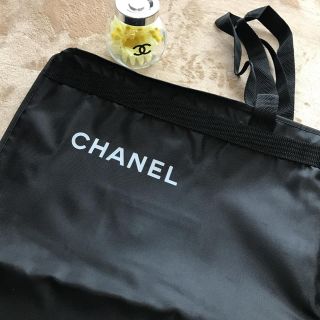 シャネル(CHANEL)のCHANEL❤︎シャネル   ガーメントバッグ  黒(ショップ袋)